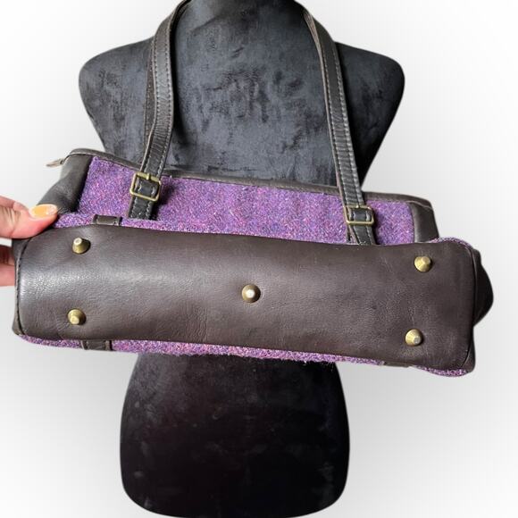 Barrhead Leather Brown Dearskin Aisling Medium Sized Bag w/ Purple Harris Tweed - Picture 6 of 16